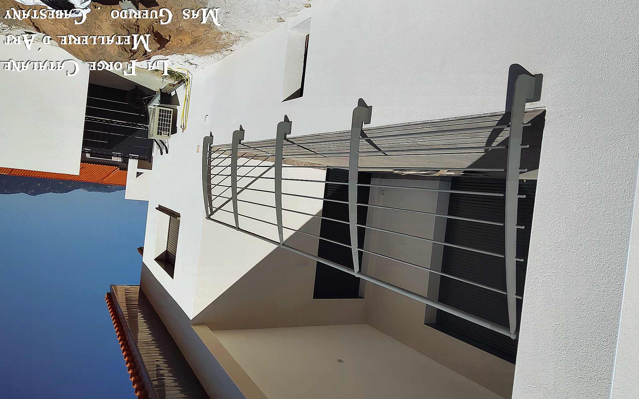 garde corps lisses horizontales decoupe laser cintre forge catalane.jpg